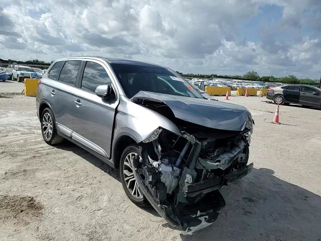Mitsubishi Outlander 2016