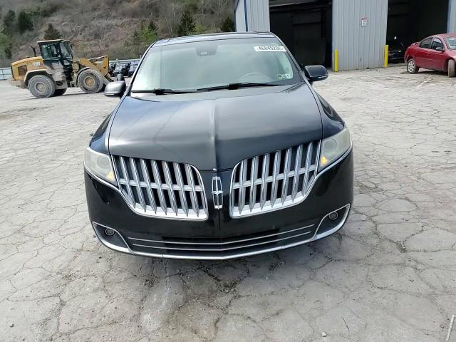 Lincoln MKT 2010