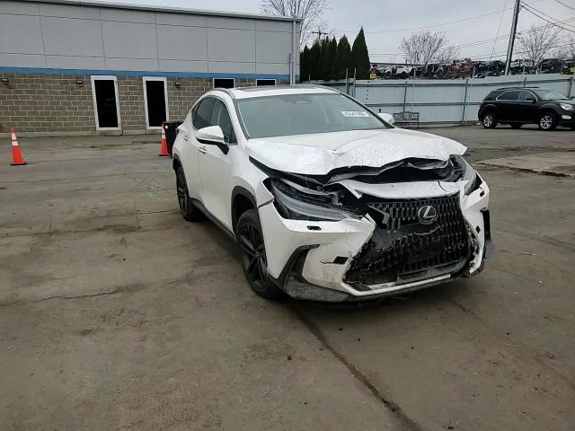 Lexus NX 2023