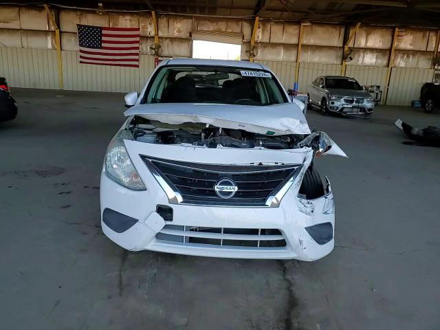 Nissan Versa 2016
