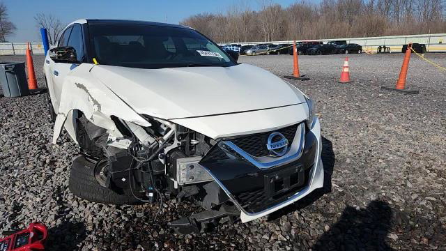 Nissan Maxima 2016
