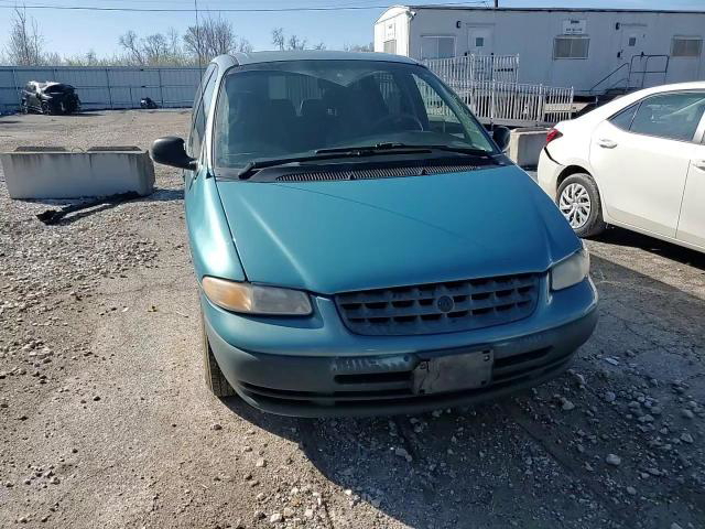 Plymouth Voyager 1999