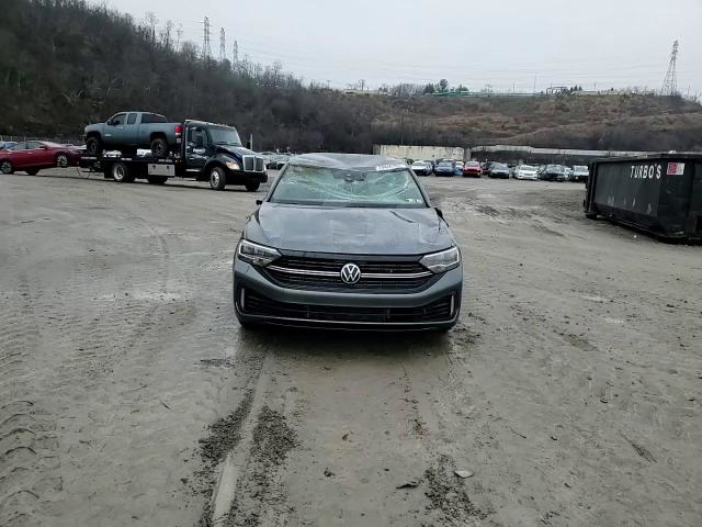 Volkswagen Jetta 2024