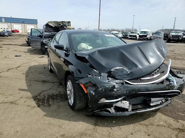 Chrysler 200 2015