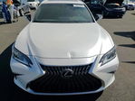 Lexus ES 2025
