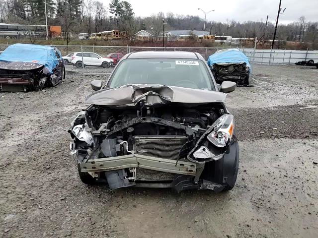 Nissan Versa 2016