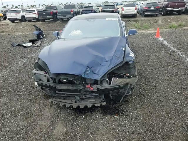 Tesla Model S 2015