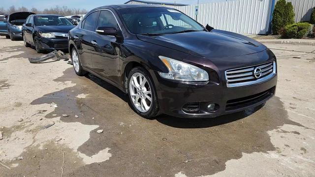 Nissan Maxima 2014