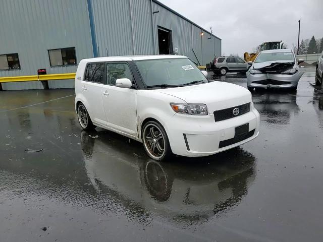 Scion xB 2008