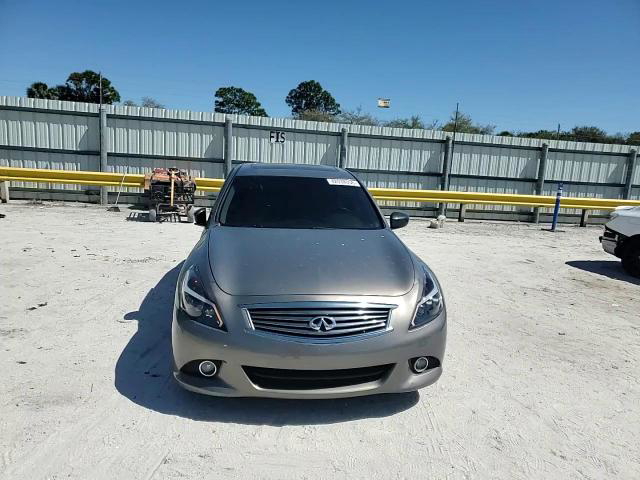 Infiniti G 2012