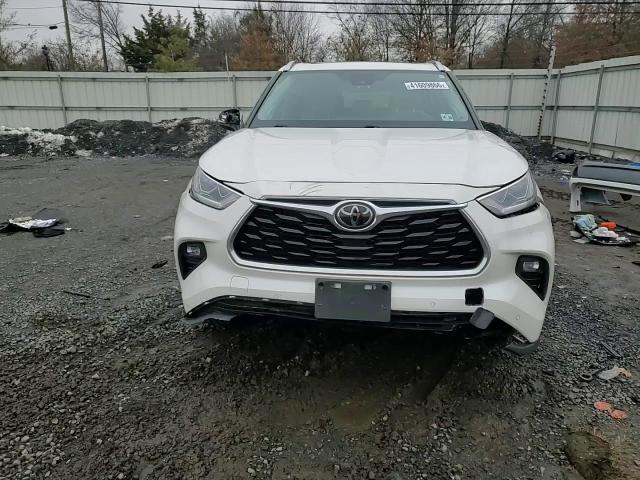 Toyota Highlander 2021
