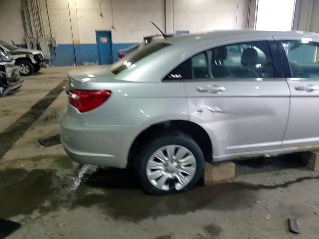 Chrysler 200 2012