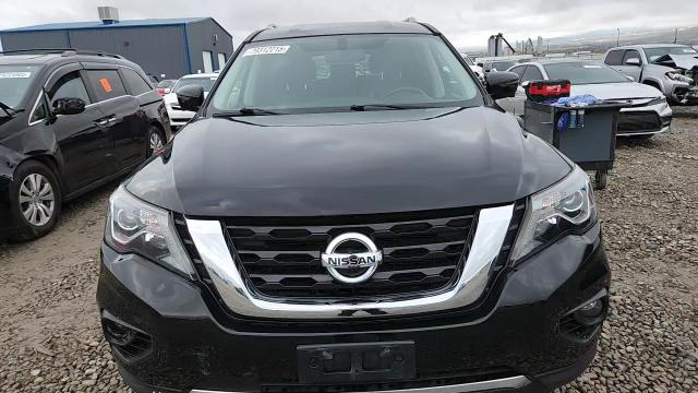 Nissan Pathfinder 2019