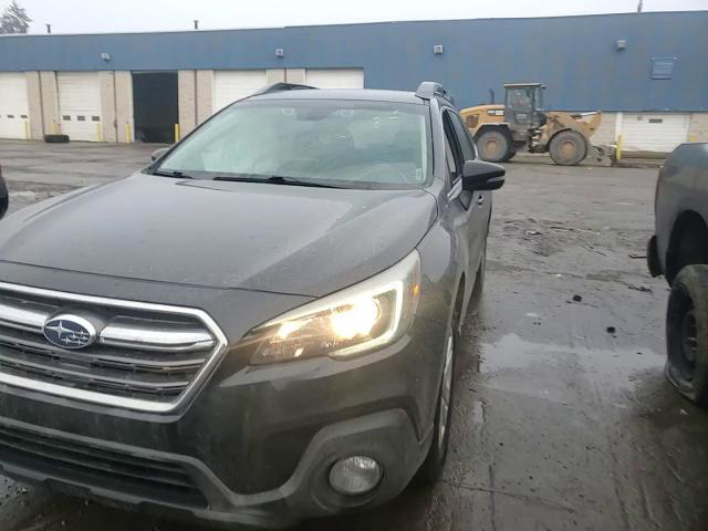 Subaru Outback 2018