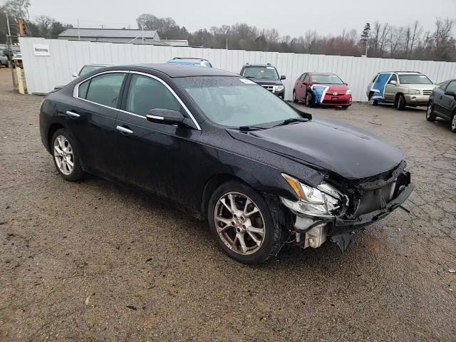 Nissan Maxima 2012
