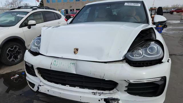 Porsche Cayenne 2016