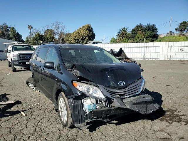 Toyota Sienna 2017