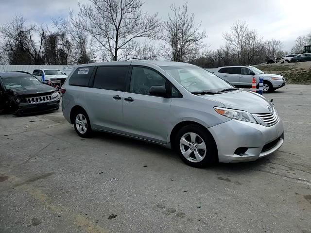 Toyota Sienna 2016