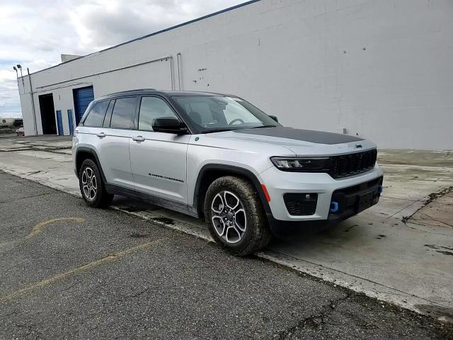 Jeep Cherokee 2023