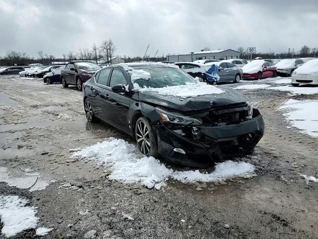 Nissan Altima 2019