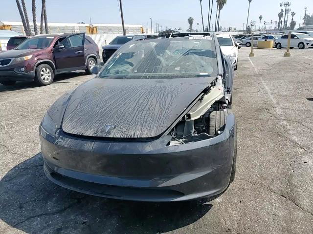 Tesla Model 3 2025