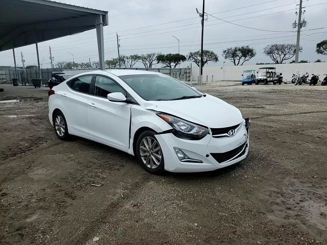 Hyundai Elantra 2016