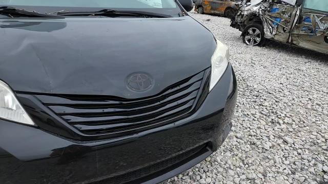 Toyota Sienna 2014