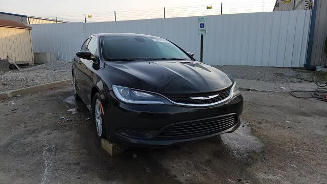 Chrysler 200 2016