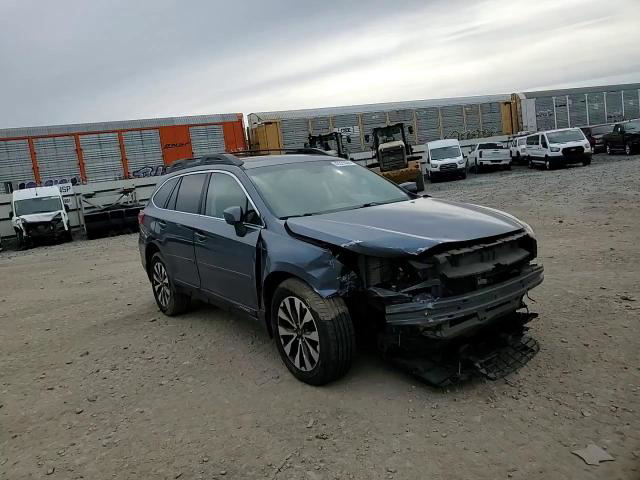 Subaru Outback 2015
