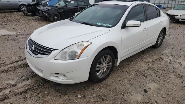Nissan Altima 2012