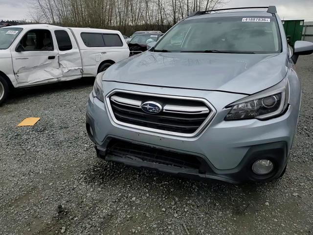 Subaru Outback 2018