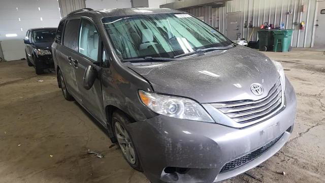 Toyota Sienna 2017