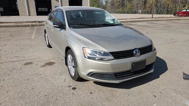 Volkswagen Jetta 2014