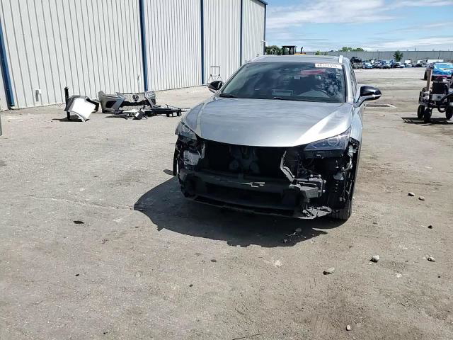 Lexus NX 2021