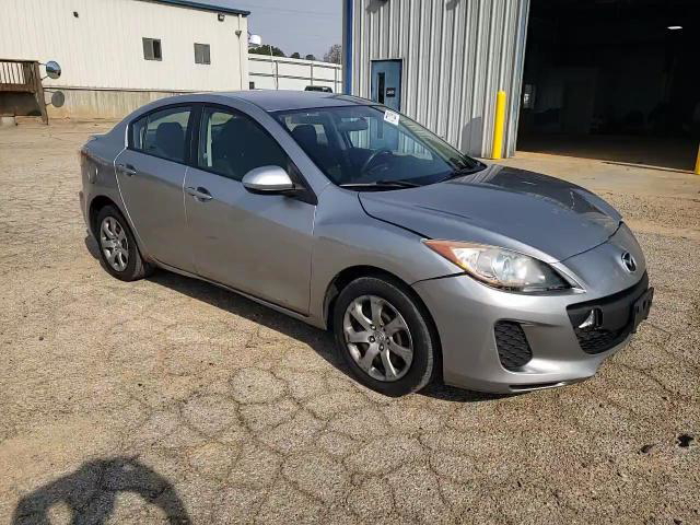 Mazda 3 2013