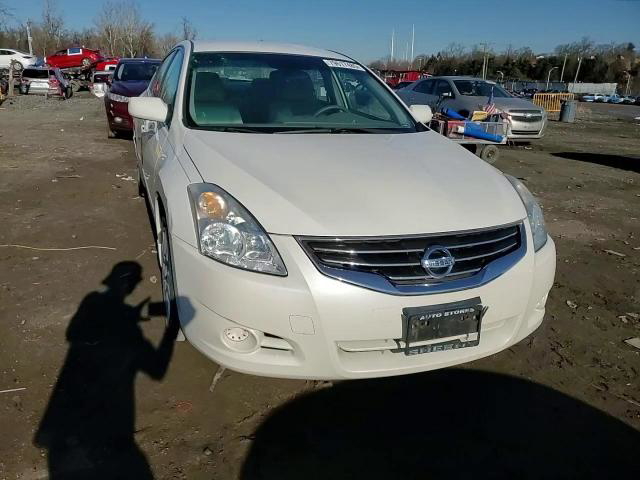 Nissan Altima 2010