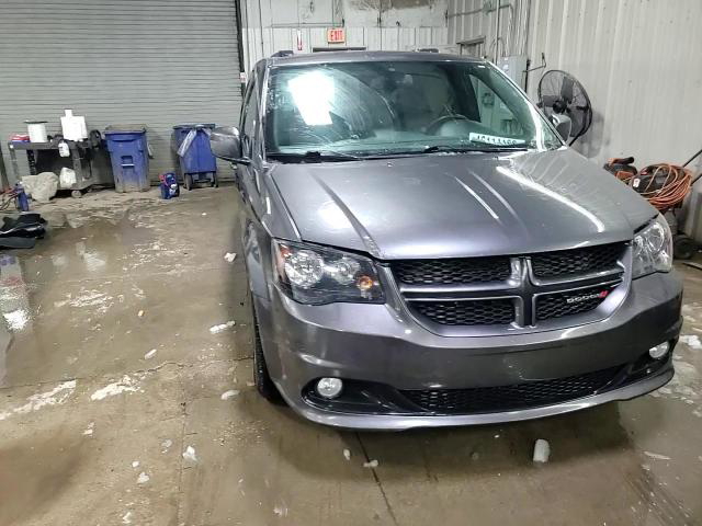 Dodge Caravan 2019