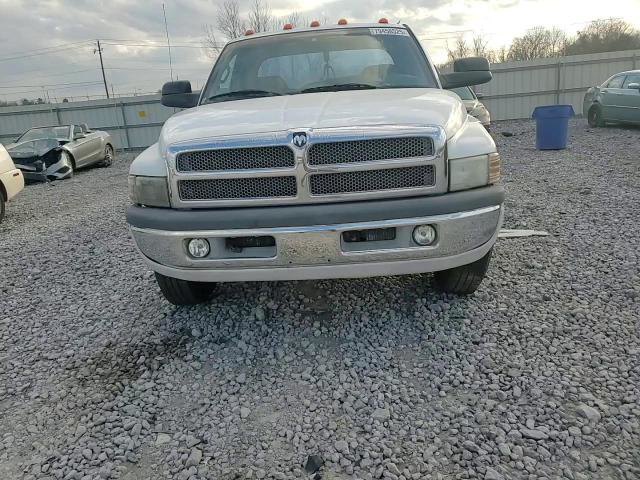 Dodge RAM 2001