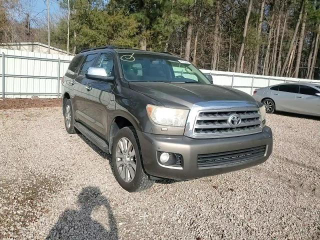 Toyota Sequoia 2010