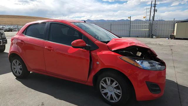 Mazda 2 2012