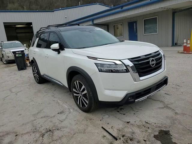 Nissan Pathfinder 2023