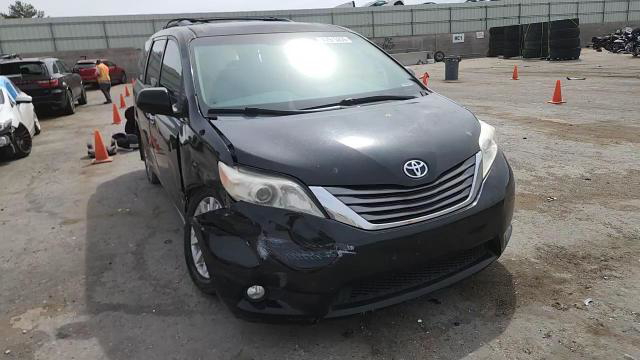 Toyota Sienna 2013