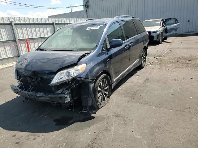 Toyota Sienna 2018