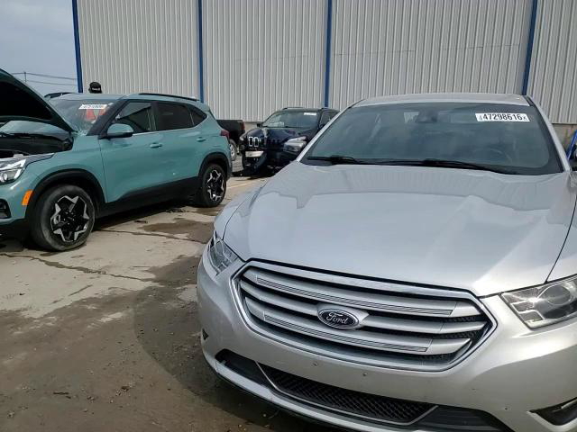 Ford Taurus 2017