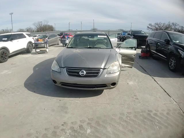 Nissan Altima 2003