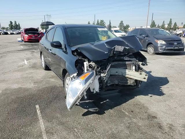 Nissan Versa 2018