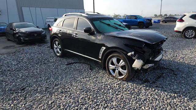 Infiniti FX 2011
