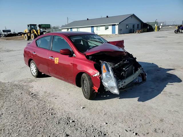 Nissan Versa 2019
