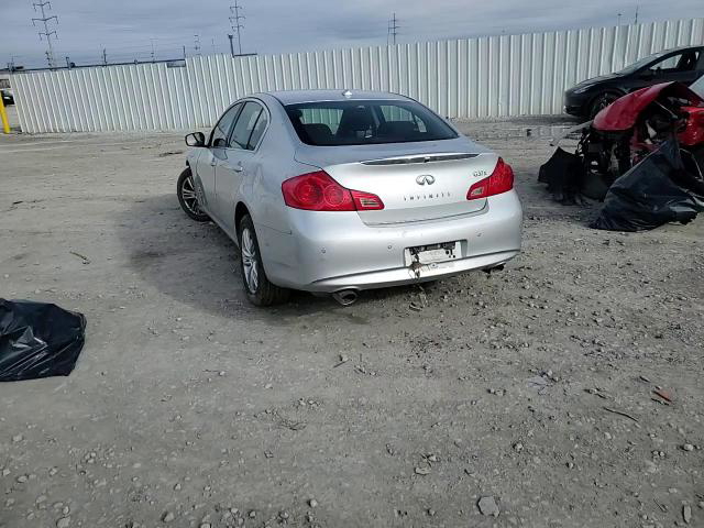 Infiniti G 2013