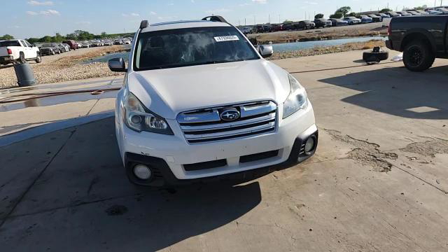 Subaru Outback 2013